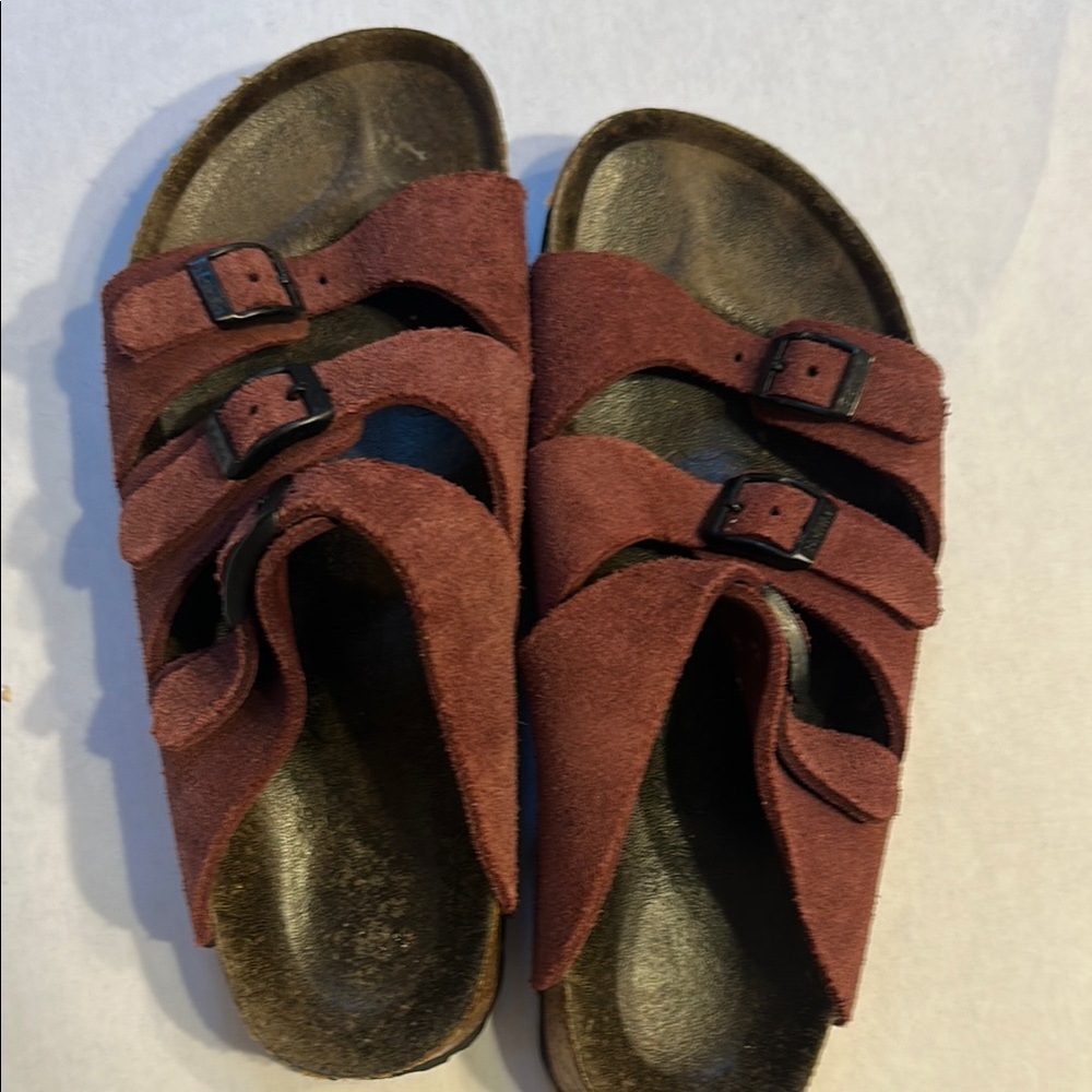 Rust/Wine Betula Birkenstock size 36/35 Suede Sandals with Buckles